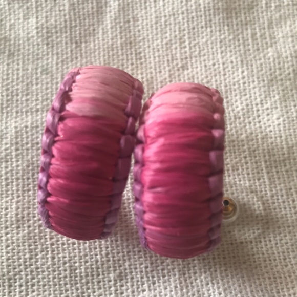J.Crew Factory Raffia Wrapped Hoop Earrings Pink Ombre - Picture 4 of 5